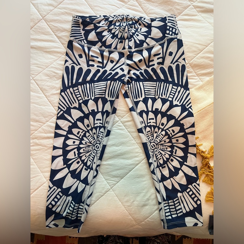 Mara Hoffman low rise capri leggings